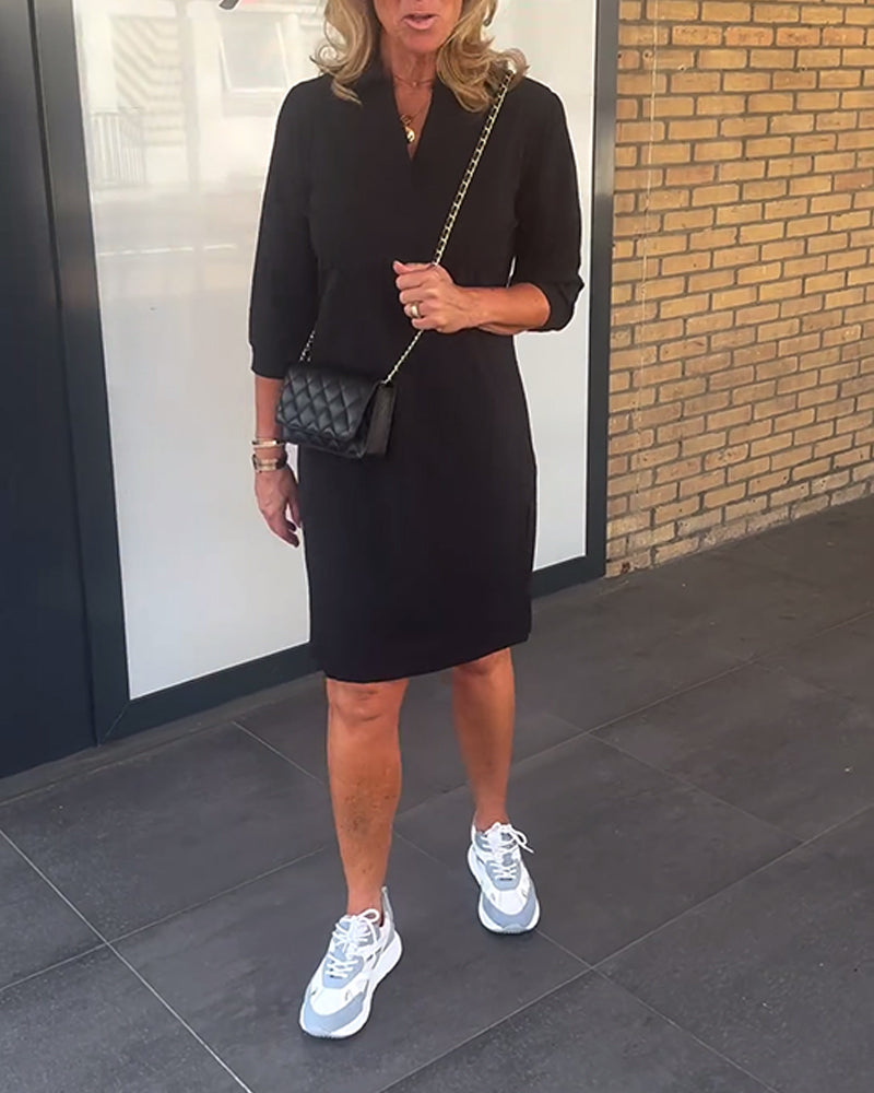 Lässiges kleid mit einfarbigen und dreiviertelärmeln