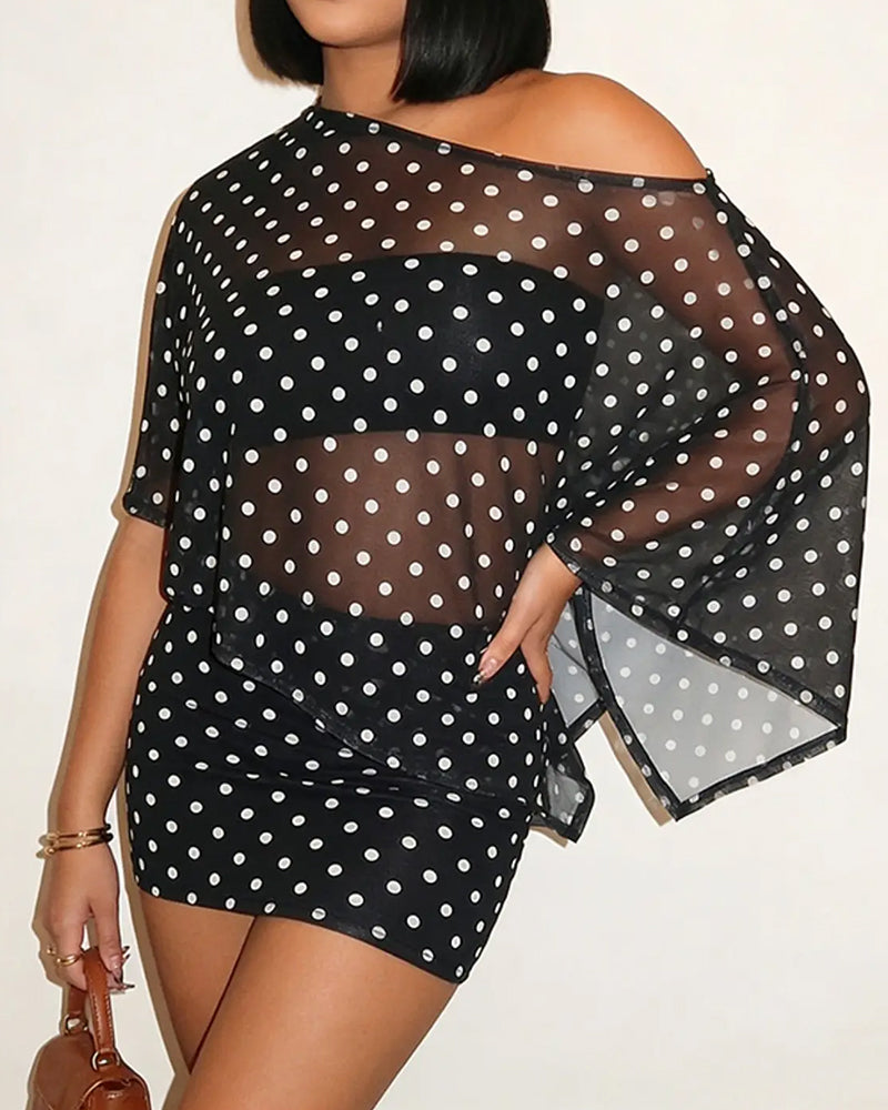 Set aus schalartigem Oberteil und Bodycon-Rock