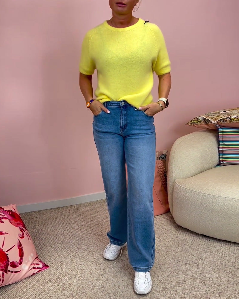 Einfarbiger Rundhalspullover mit halblangen Ärmeln