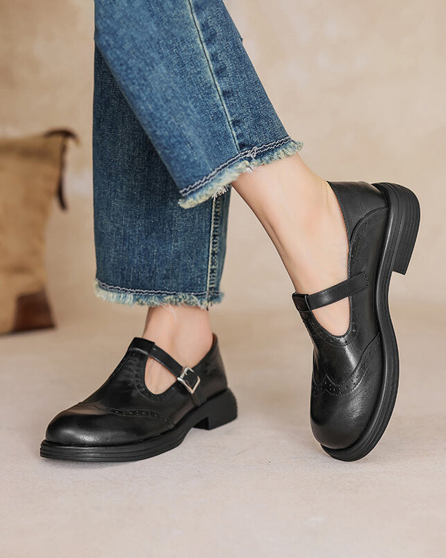 Retro preppy style chunky low-heeled brogues
