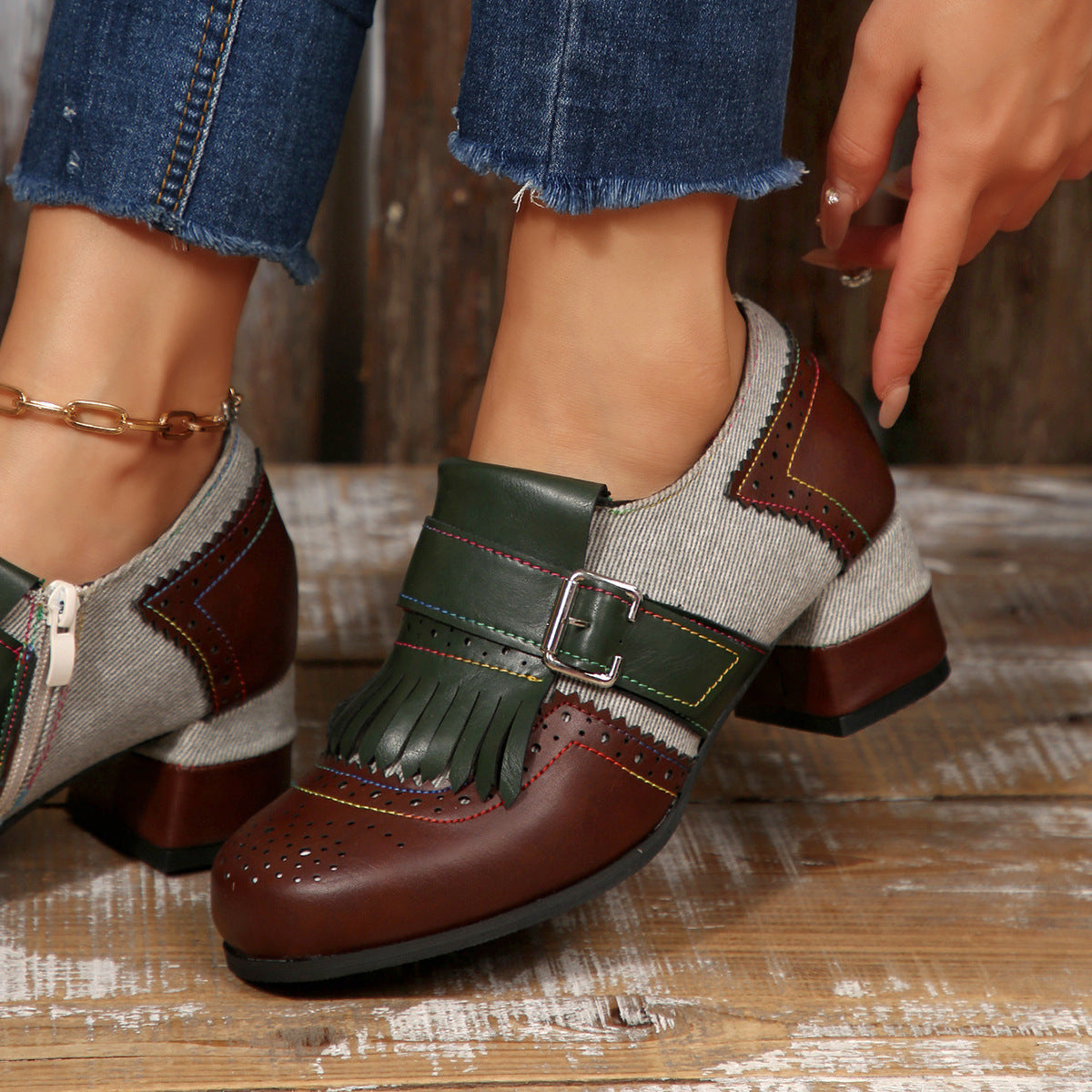 Retro contrast tassel side zipper brogues shoes