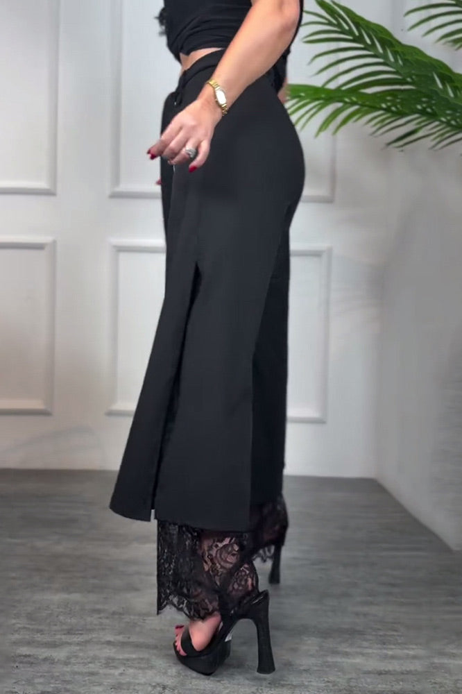 Lace-lined side slits lace-up loose-fitting trousers