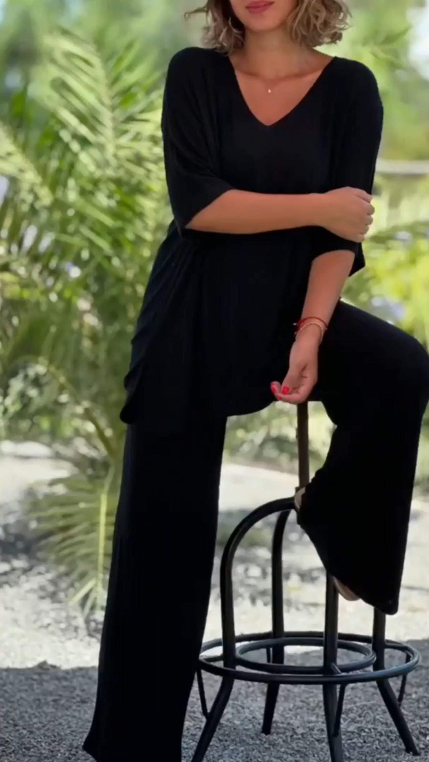 Nina: Chic grey jersey set for trend-conscious women