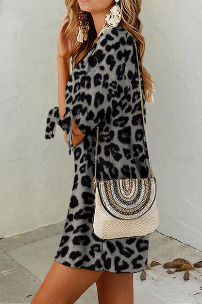 Leopard print crew neck mid-sleeve dress