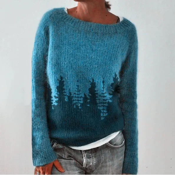 TrendPullover: Star border & charm accents