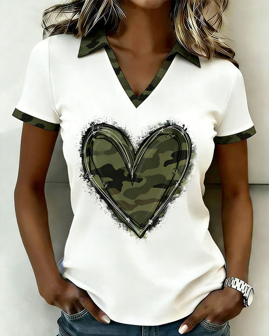 T-Shirt Reverskragen Camouflage Herz