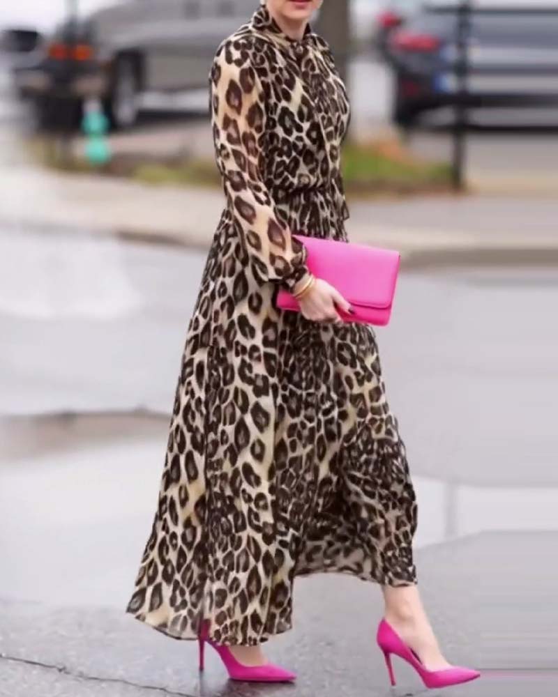 elegantes langärmeliges Kleid mit Leopardenmuster
