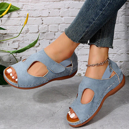 Lena Denim-Blau: Trendige Sommer Plateausandalen – Der Hingucker für heiße Tage