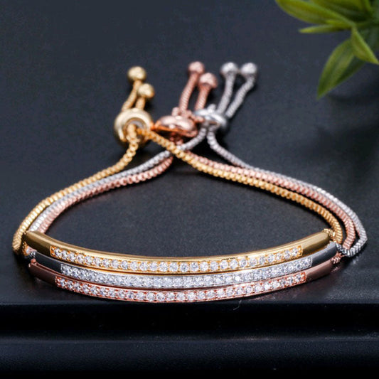 Klassische Armbänder für Frauen