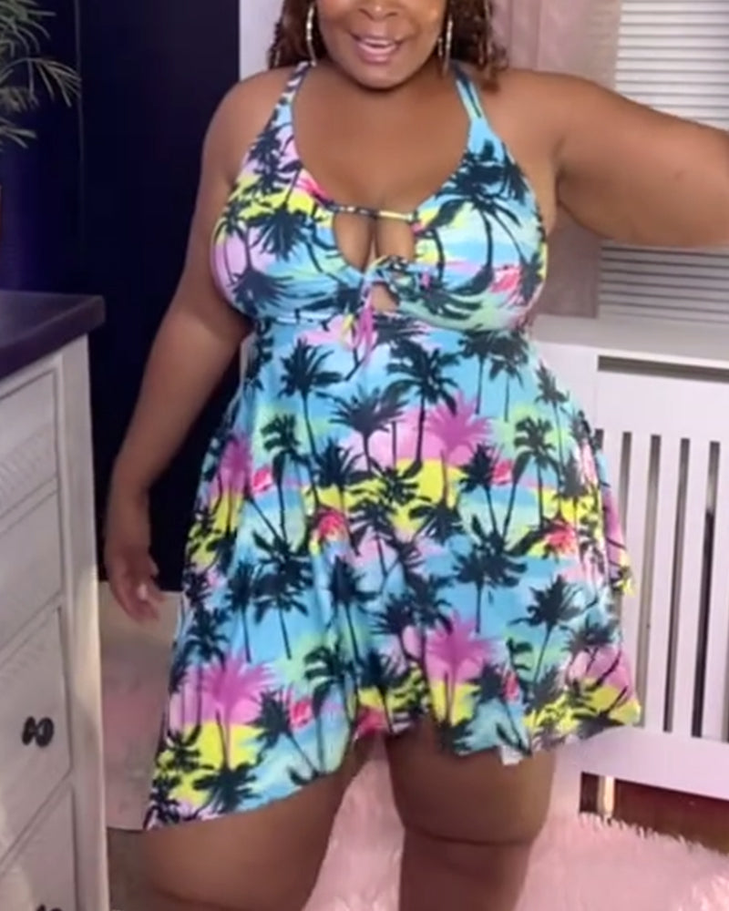 Badeanzug mit tropischem Blumenmuster und Shorts