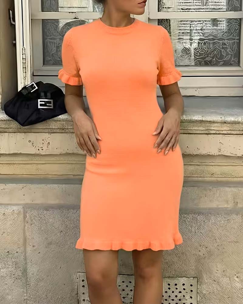 Kleid Rundhals Kurzarm Rüsche A Saum