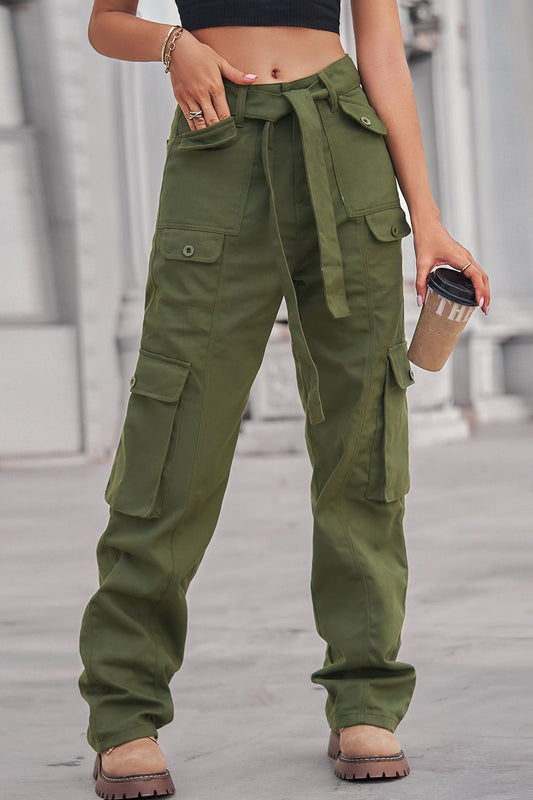 Strapazierfähige Hose aus gewaschenem Denim mit mehreren Taschen