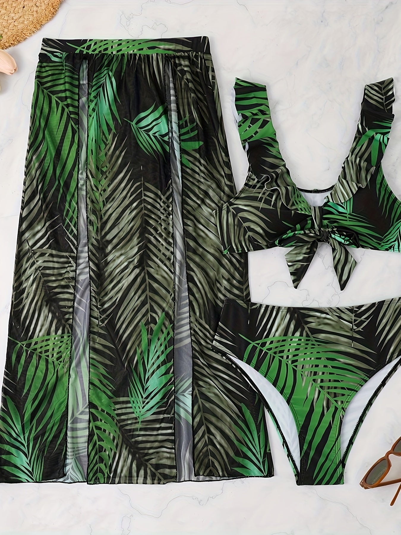 Leaf print swimsuit set - Clara