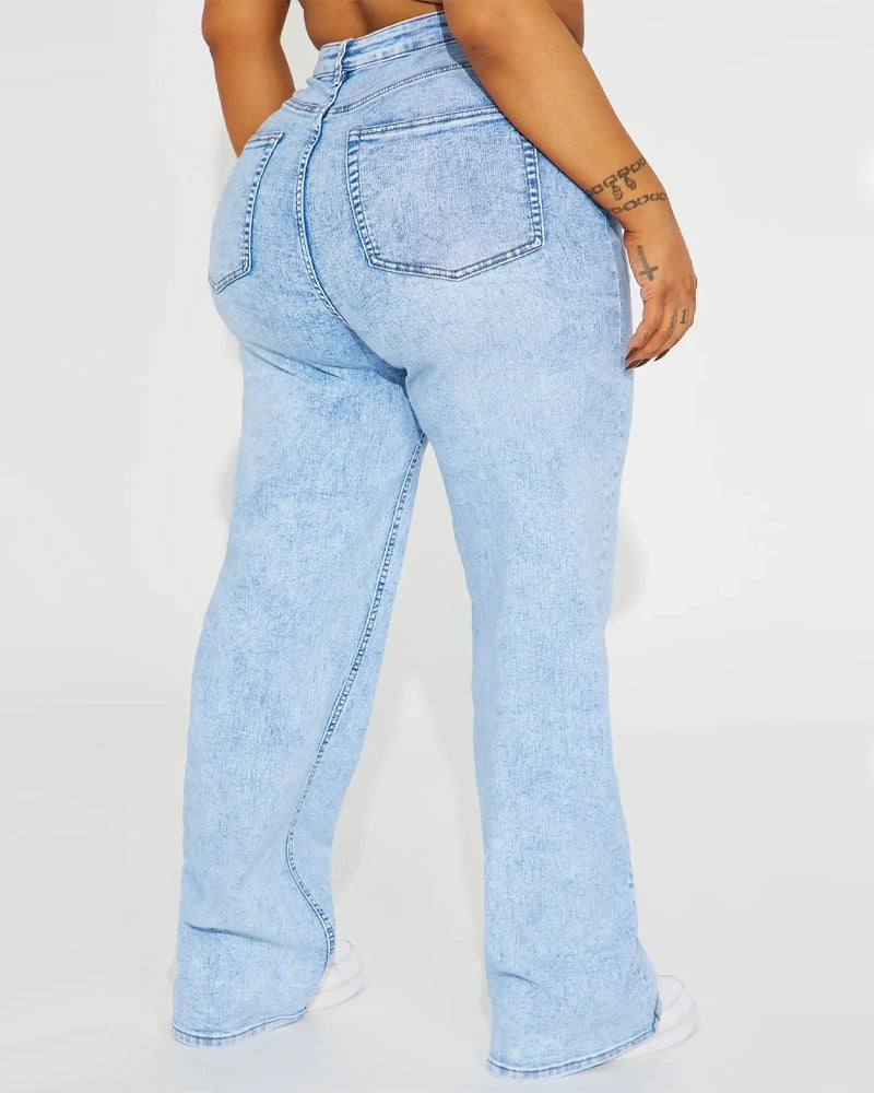 Highwaist-Jeans mit hebender Wirkung und leichtem Glockenrock
