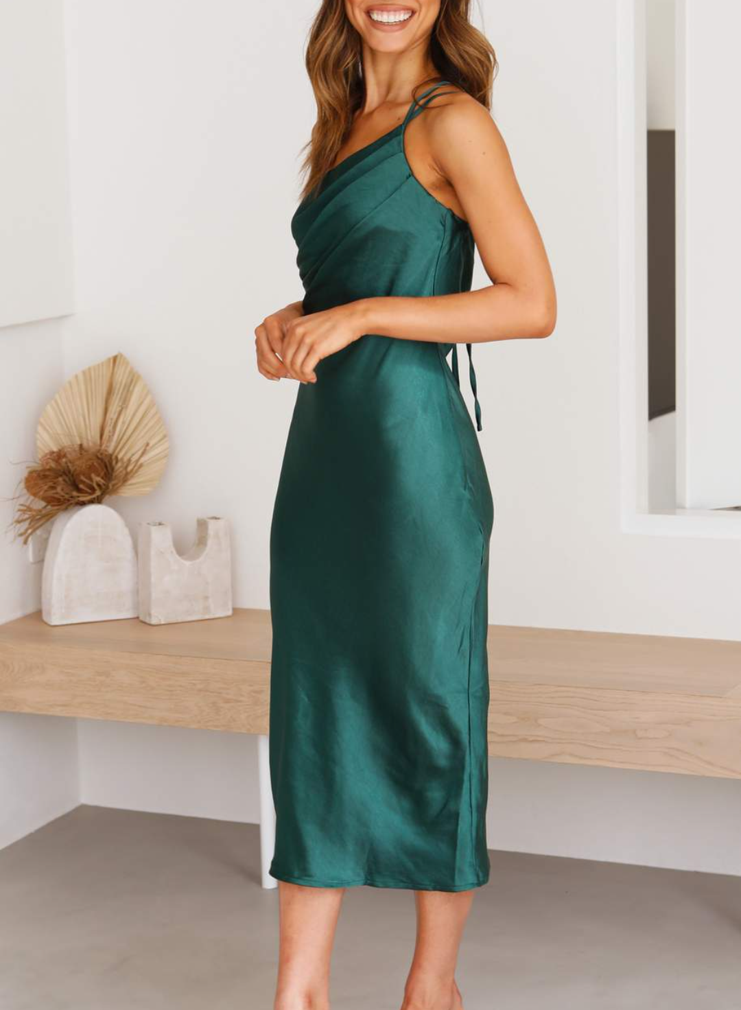 Damenkleider Satin-Midikleid Mit Offenem Rücken Und Einer Schulter