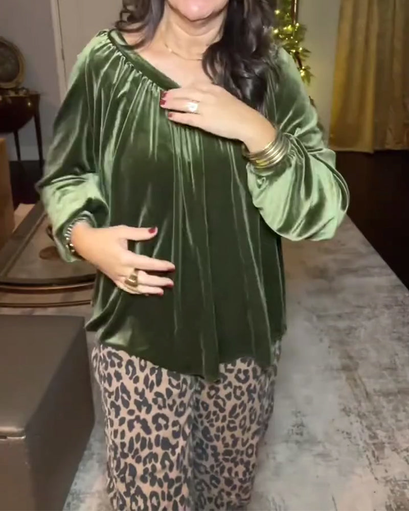 Lässiges Oberteil mit V-Ausschnitt, lockerer Länge und langen Ärmeln