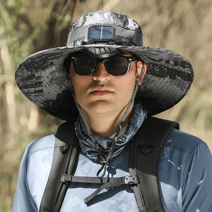 Outdoor-Sonnenhut mit breiter Krempe und Solarlüfter