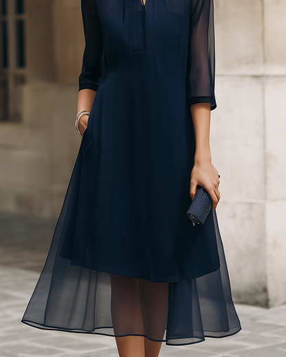 Elegantes A-Linien-Kleid Mit V-Ausschnitt