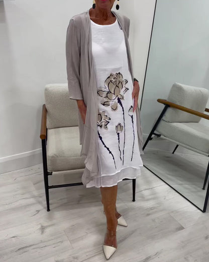 Zweiteiliges Set Bedrucktes Kleid Und Überwurf