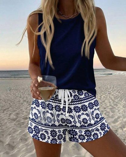 Set Einfarbige Weste Und Bedruckte Shorts