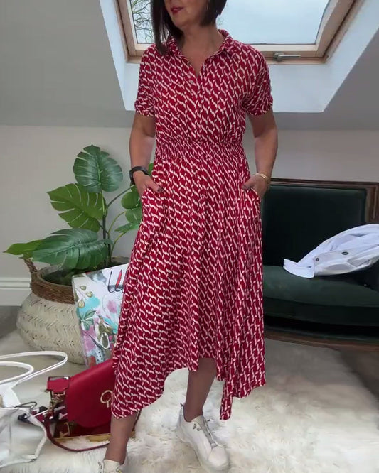 Elegantes Kleid mit kurzärmligem Revers und Rautenmuster