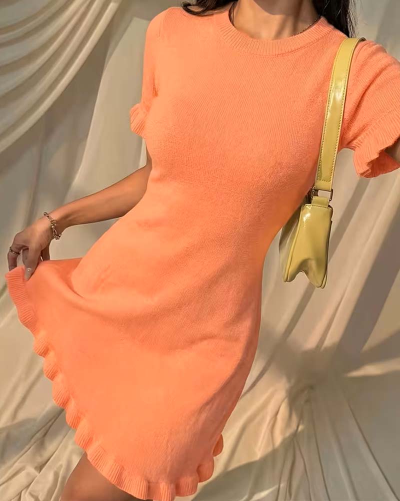 Kleid Rundhals Kurzarm Rüsche A Saum