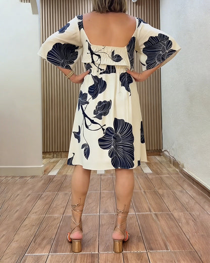 Kleid Blütenblattdruck V-Ausschnitt kurzer Ärmel