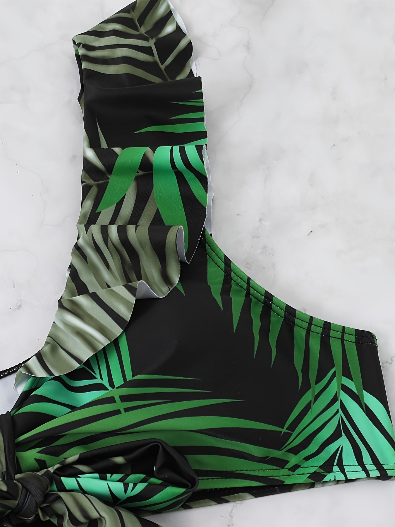 Leaf print swimsuit set - Clara