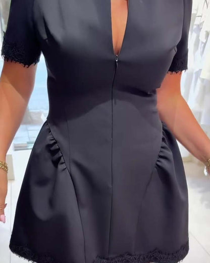 Kleid V-Ausschnitt Kurzarm