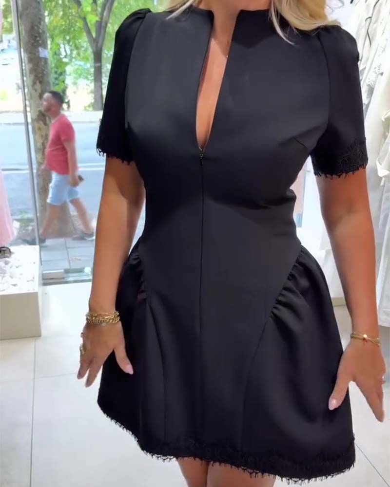 Kleid V-Ausschnitt Kurzarm
