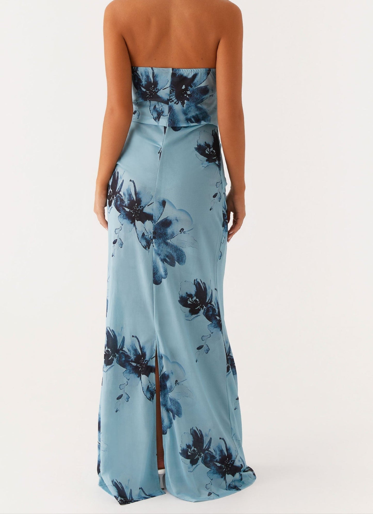 Robe longue Massima – Bleu-noir à imprimé floral
