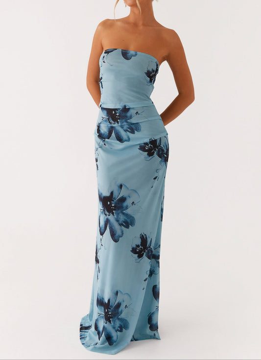 Robe longue Massima – Bleu-noir à imprimé floral