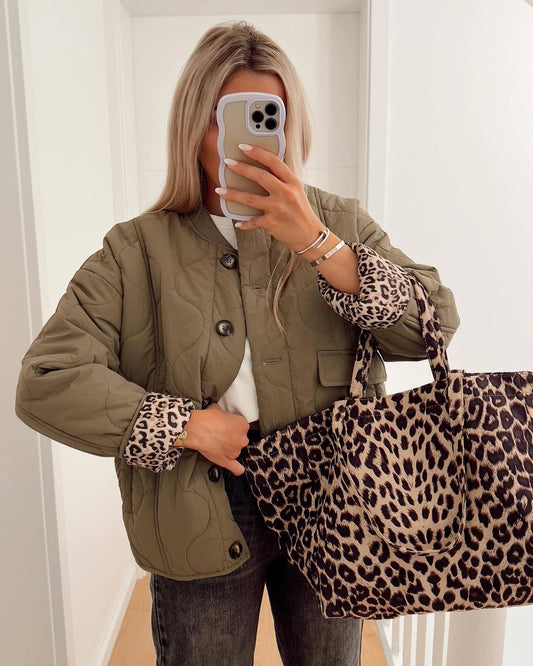 Leopard lining quilted buttons padded jacket