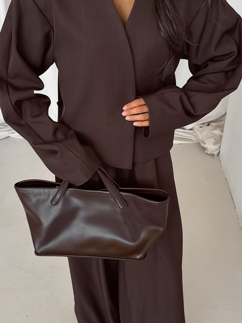 Simple V-neck top and loose trousers two-piece suit