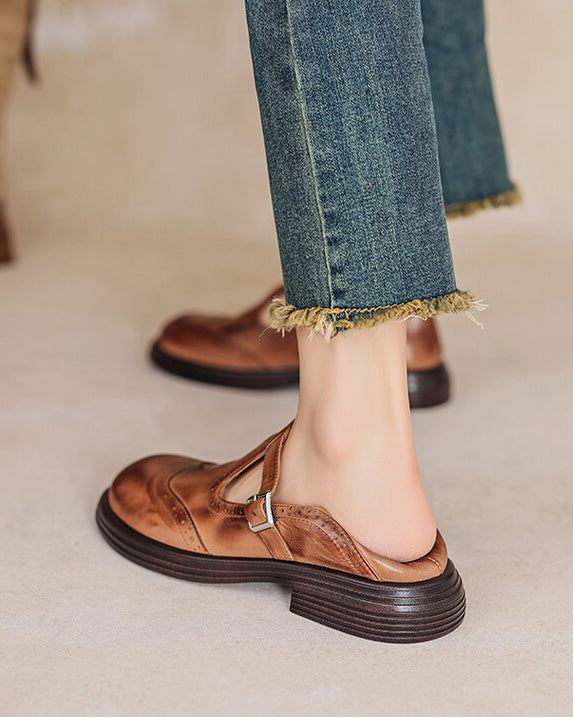 Retro preppy style chunky low-heeled brogues