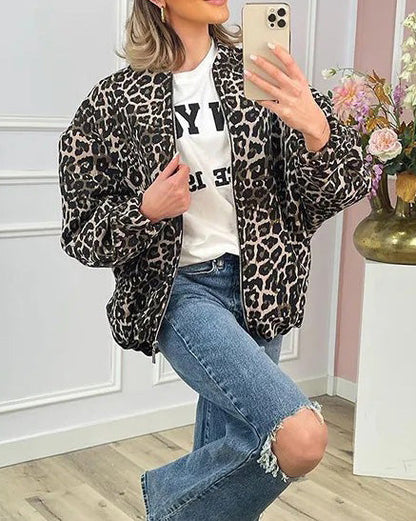 Leopard print cropped loose zip-up jacket