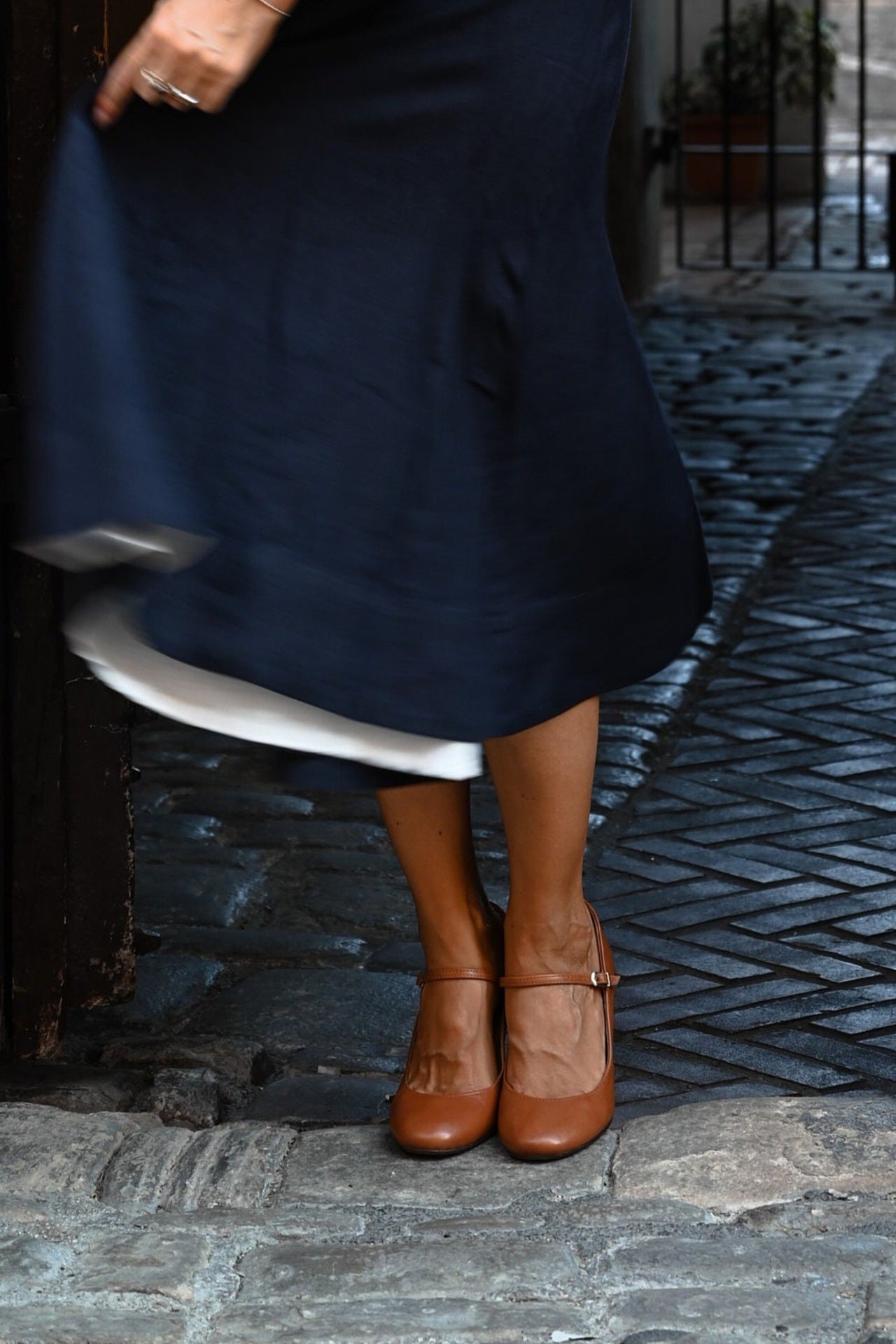 Escarpins rétro marron à bout rond et talons hauts épais