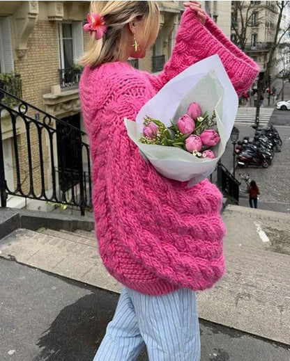 Golden Rhine	Round neck bell sleeve knitted loose sweater