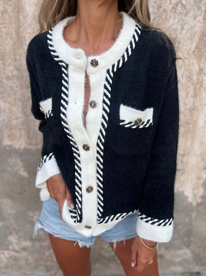Black and white contrast long-sleeved pocket button knitted jacket