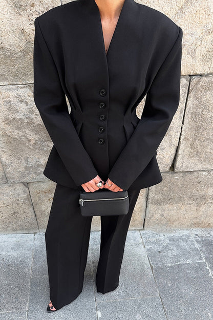 Amsterdam Canal	Single-breasted waisted suit and trousers two-piece suit