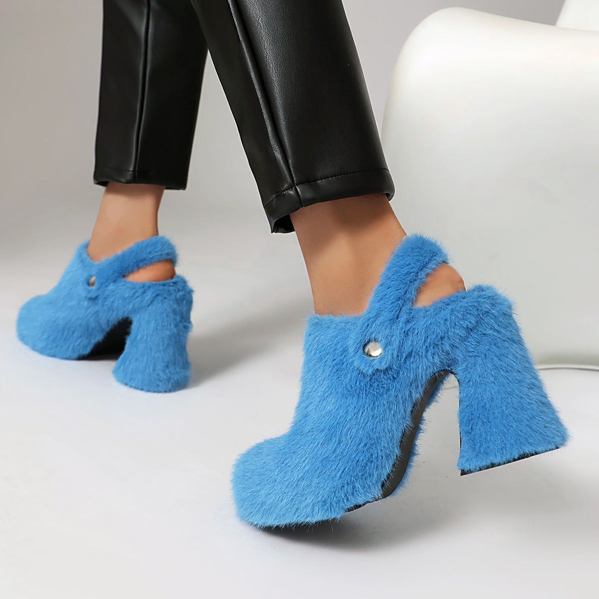 Chunky heeled platform furry shoes