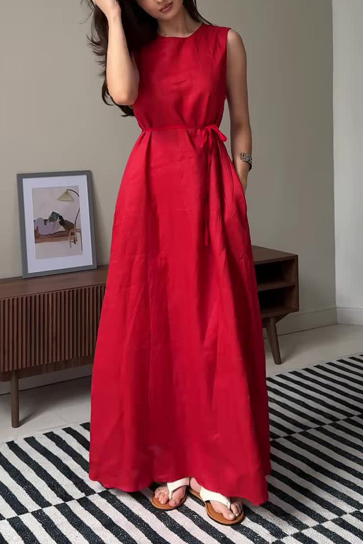 Comfortable simple sleeveless long dress