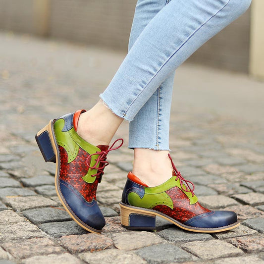 Wonderland Brogue-Lederschuhe mit mittlerem Absatz