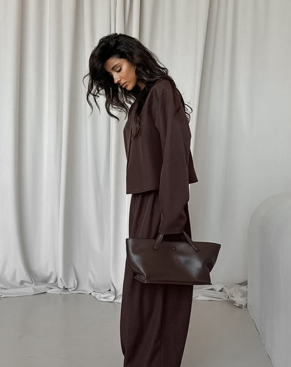 Simple V-neck top and loose trousers two-piece suit