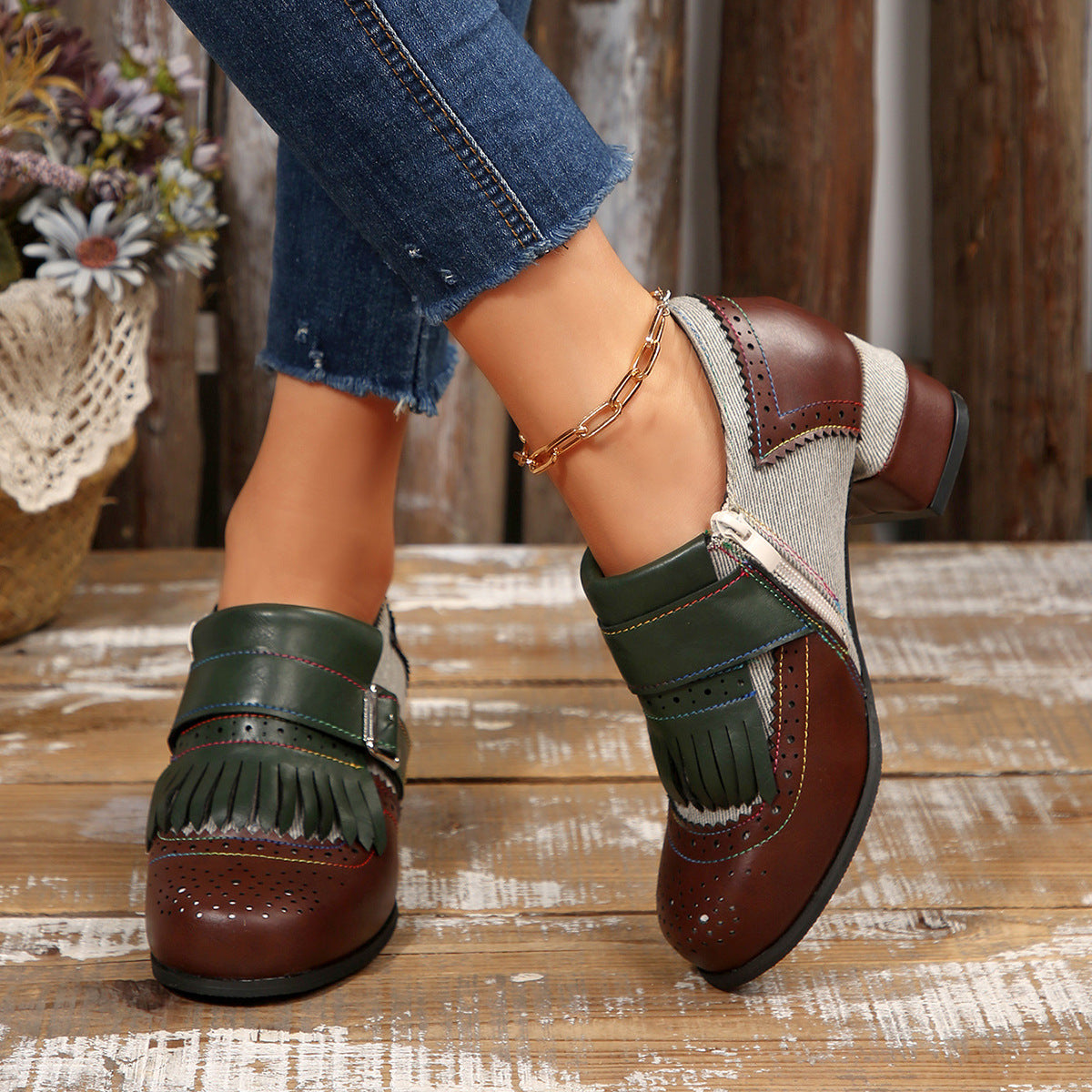 Retro contrast tassel side zipper brogues shoes