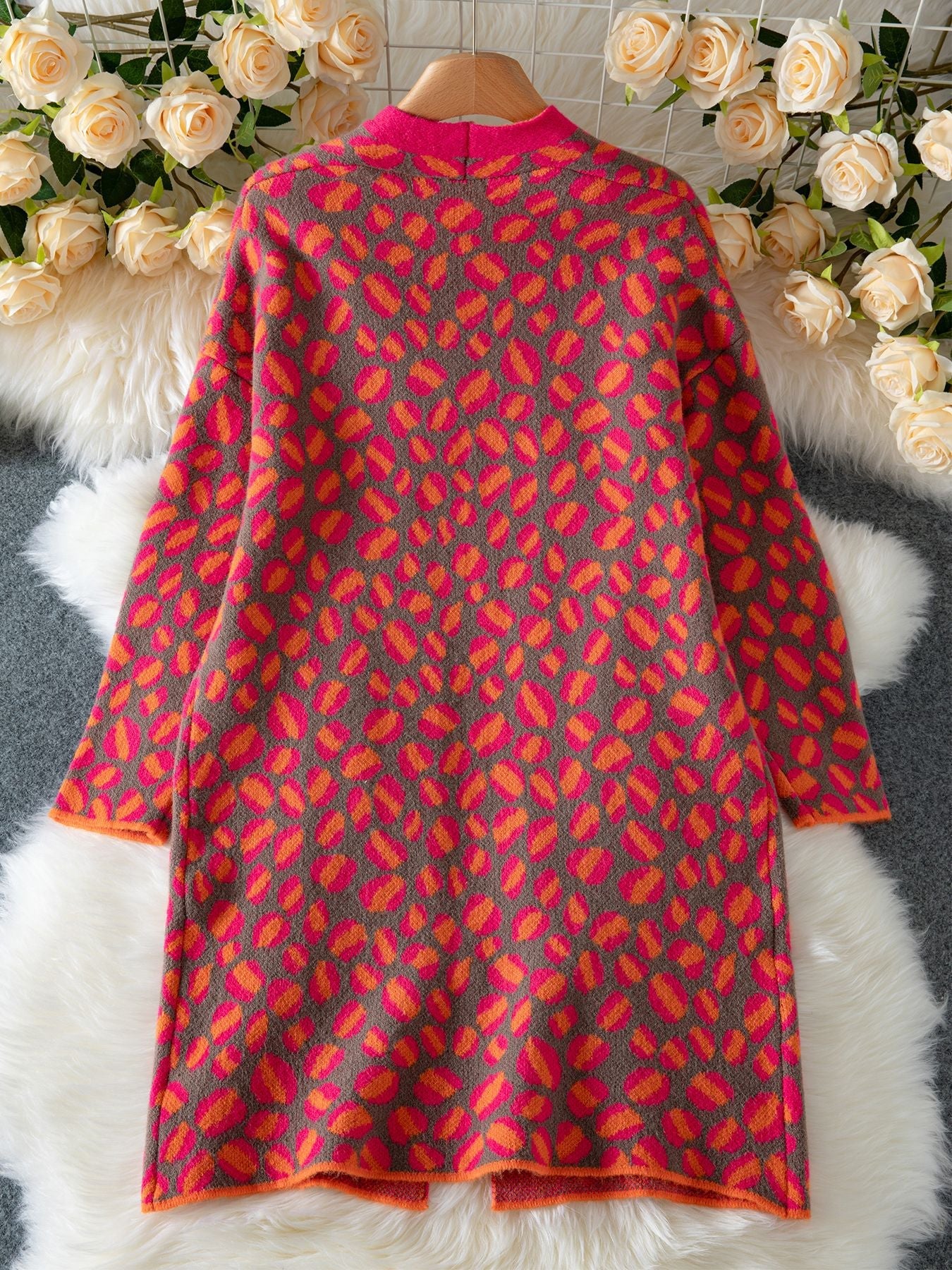 Rose red contrast leopard long sweater coat