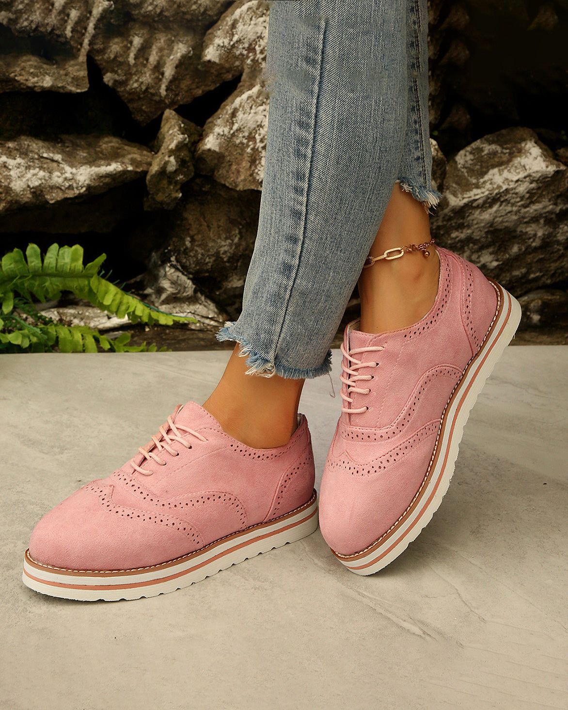 Retro suede round toe foam platform loafers