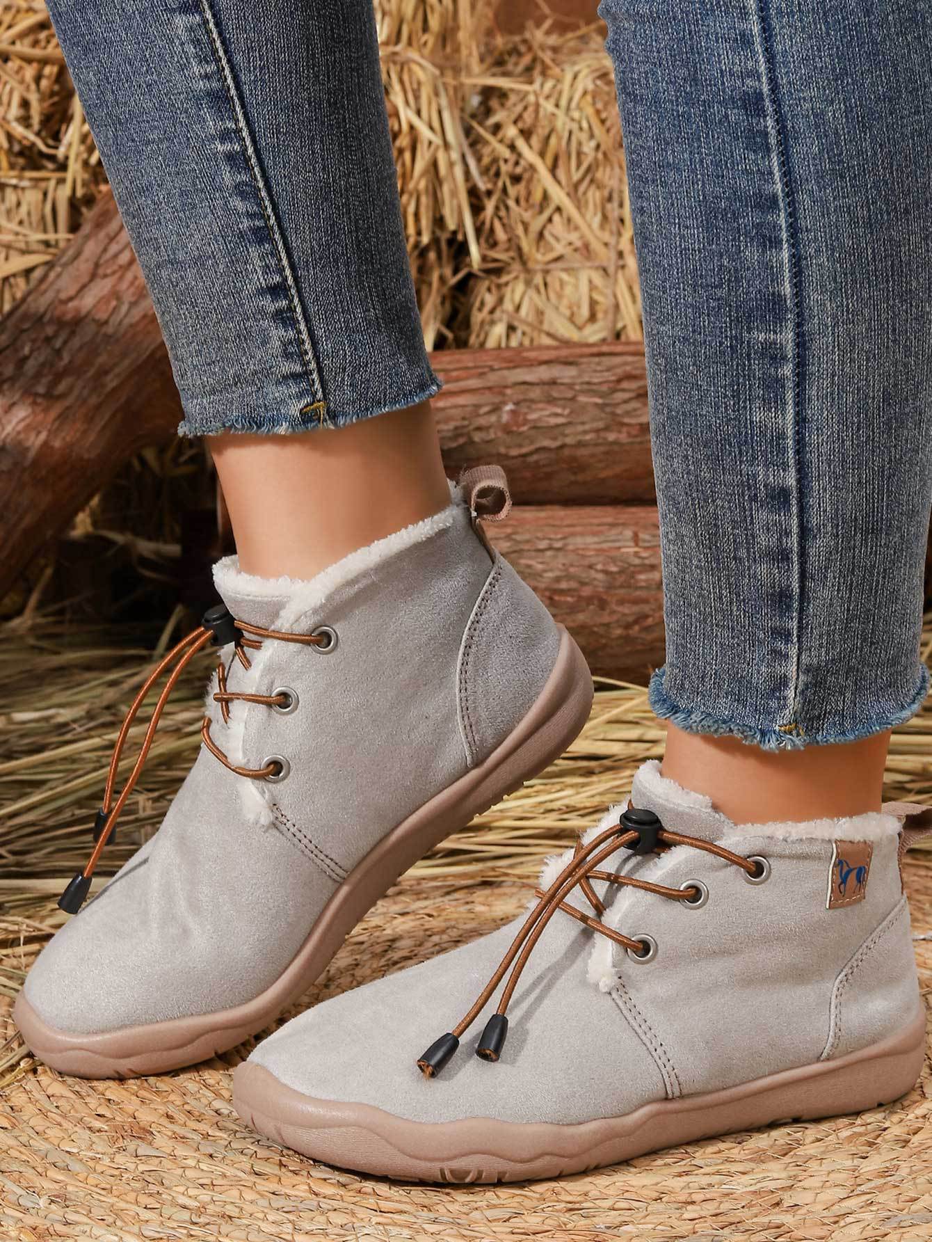 Convenient lacing system plush soft rubber sole snow boots