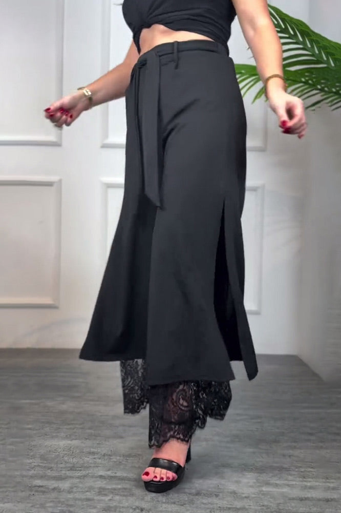 Lace-lined side slits lace-up loose-fitting trousers