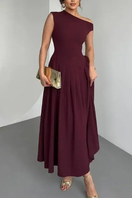 Temperament solid color long one-shoulder pleated dress